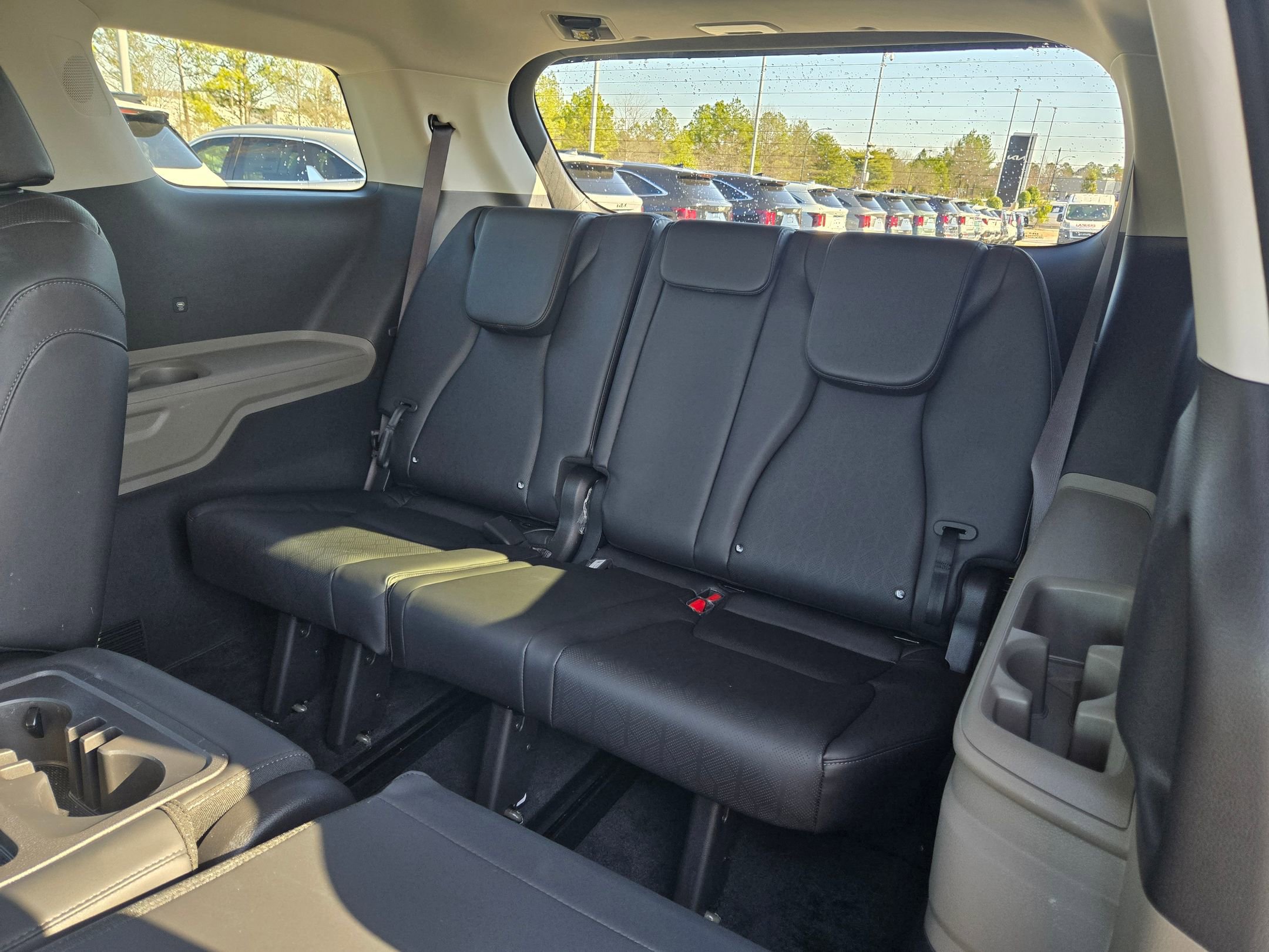 Certified 2025 Kia Carnival image 32