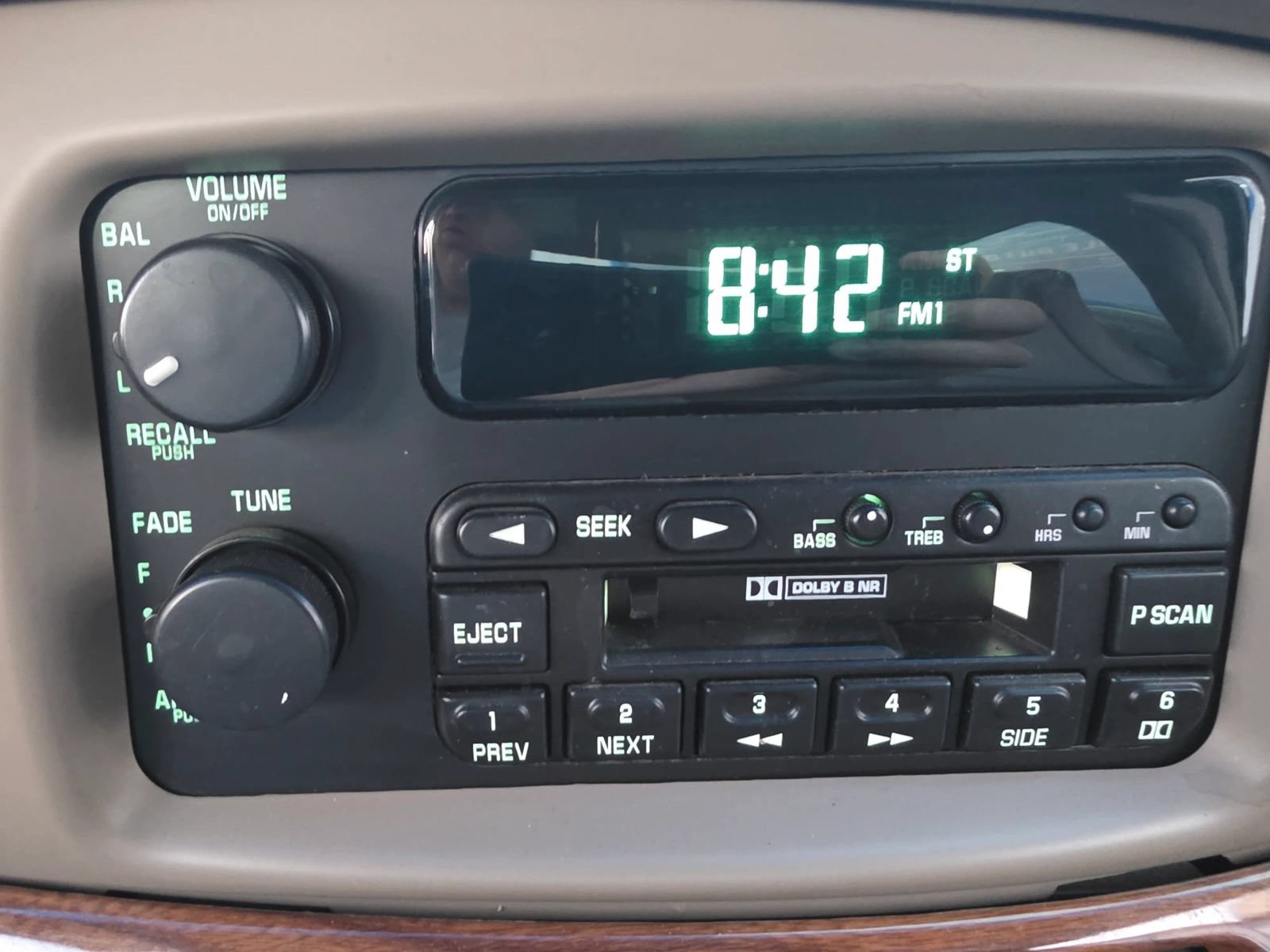 Used 2000 Buick Le Sabre Custom w/ Premium Opt Pkg FWD image 12