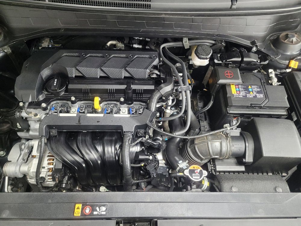 Used 2024 Hyundai Venue SE image 30