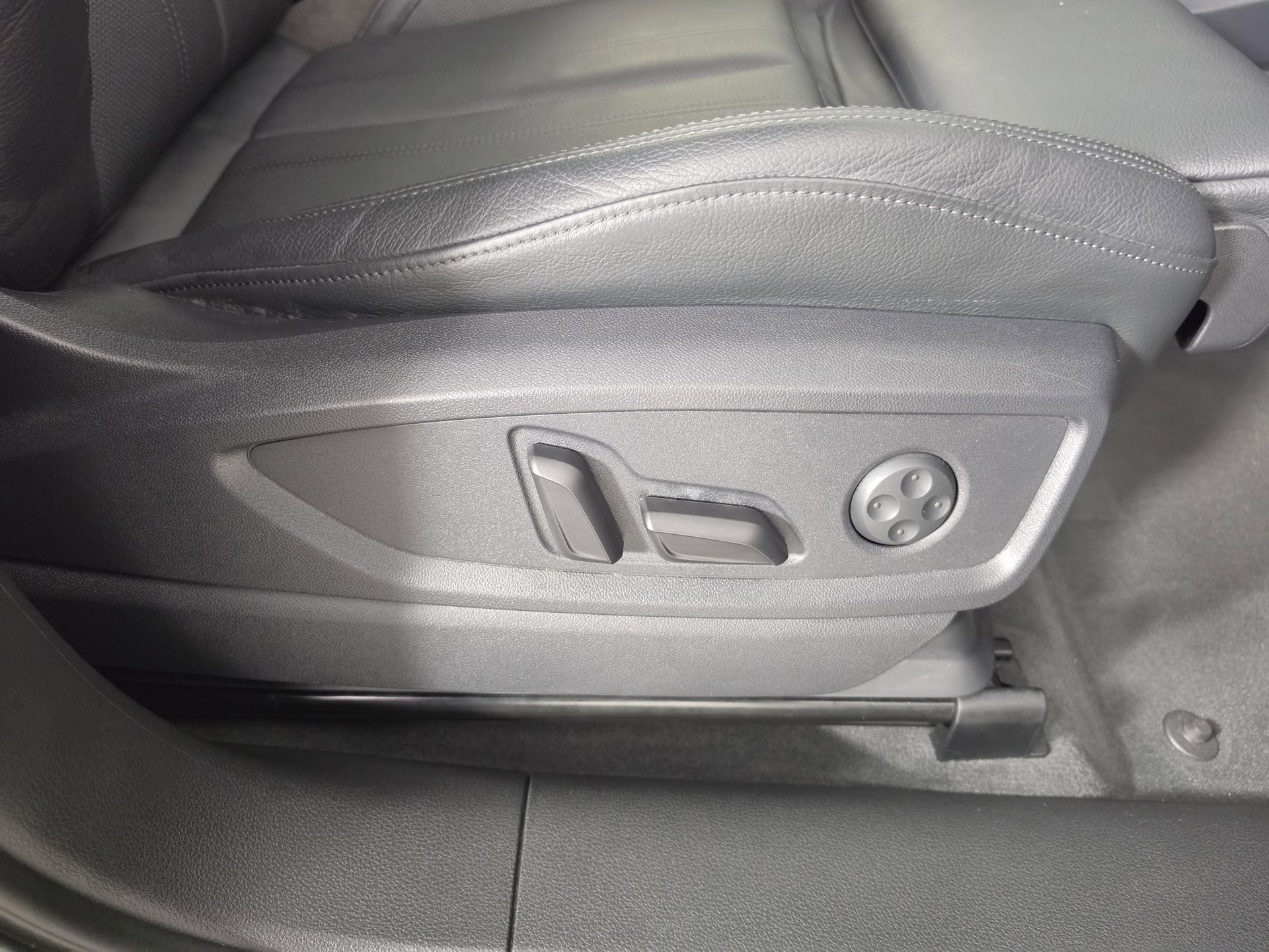 Used 2018 Audi Q5 Prestige AWD/4WD image 48