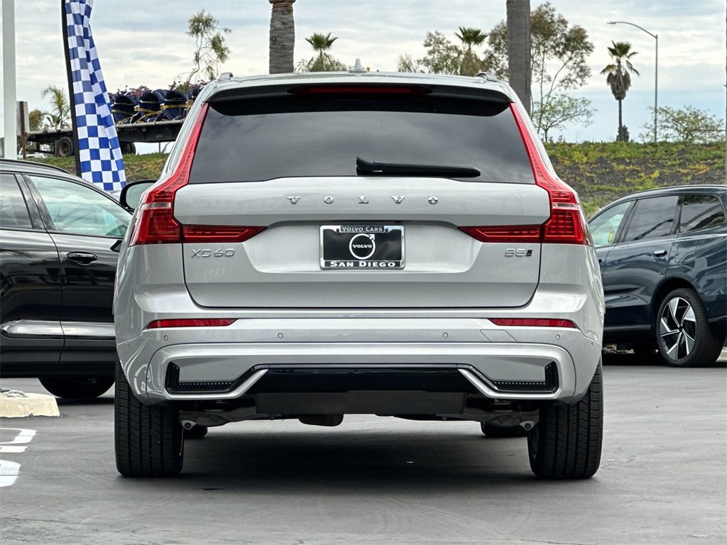Certified 2023 Volvo XC60 B5 Ultimate image 4