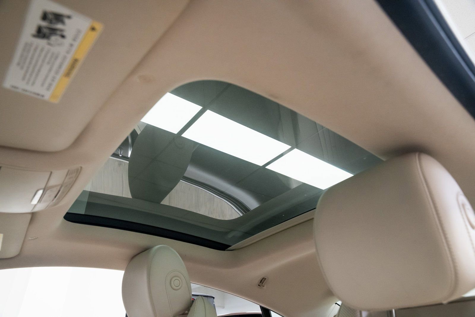 Used 2018 Mercedes-Benz E 400 E 400 image 16