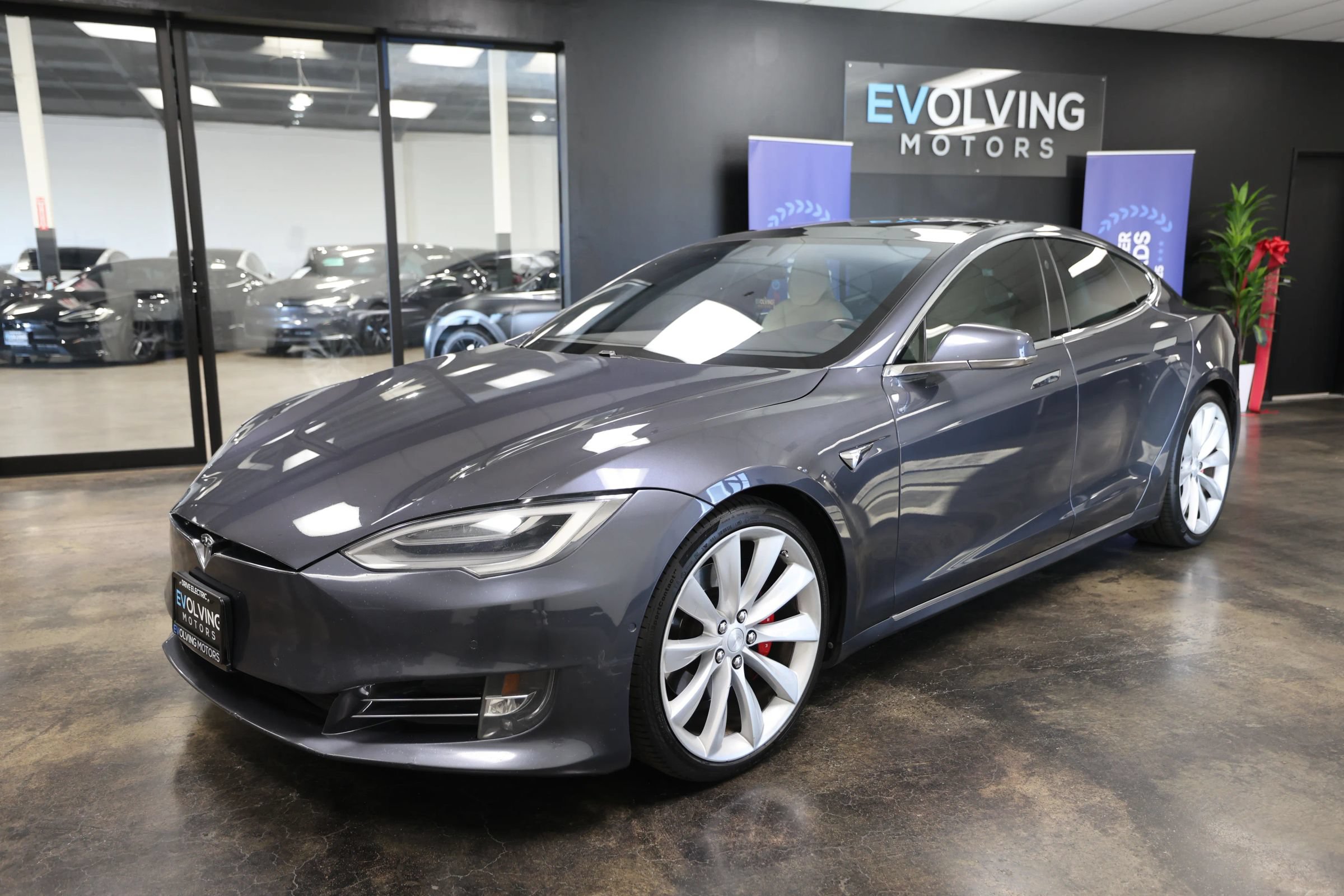 Used 2017 Tesla Model S P100D AWD/4WD image 5