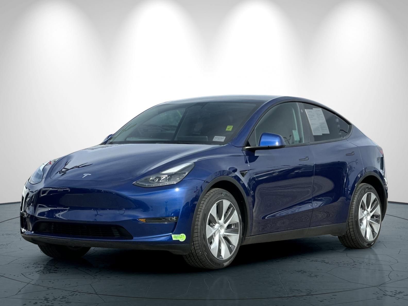 Used 2023 Tesla Model Y Long Range image 8