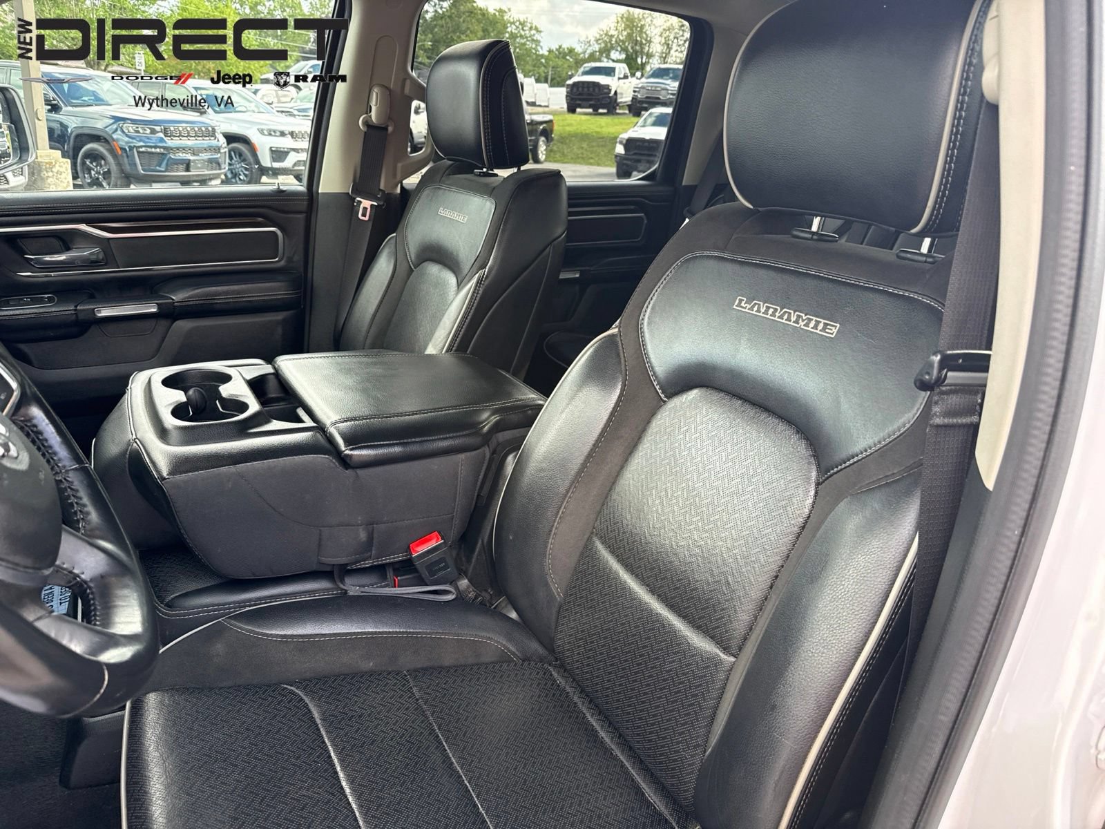 Used 2022 RAM 1500 Laramie AWD/4WD image 11