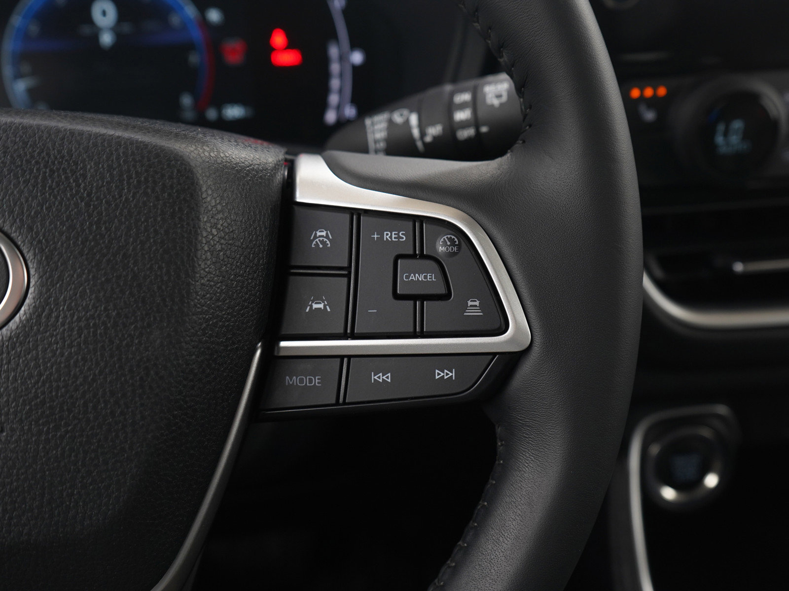 Used 2025 Toyota Grand Highlander AWD image 28