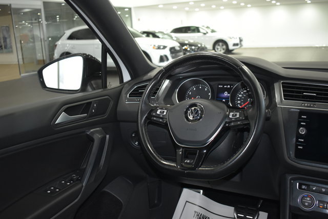 Used 2021 Volkswagen Tiguan SE R-Line AWD/4WD image 19