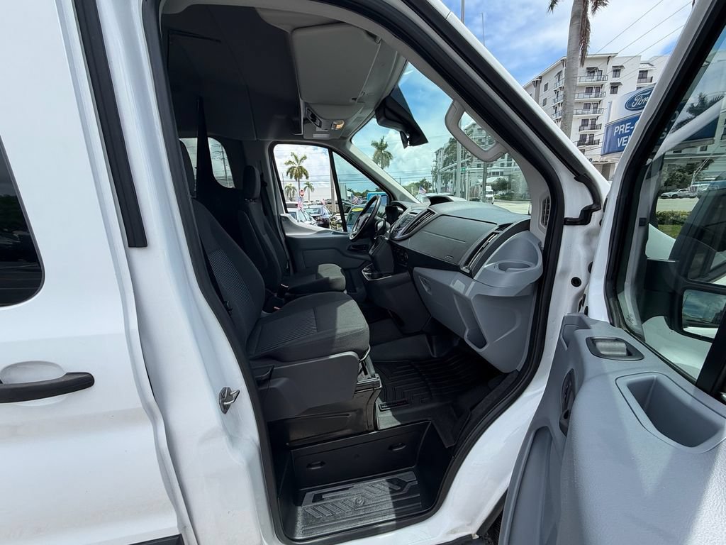 Used 2018 Ford Transit 150 XLT RWD image 11