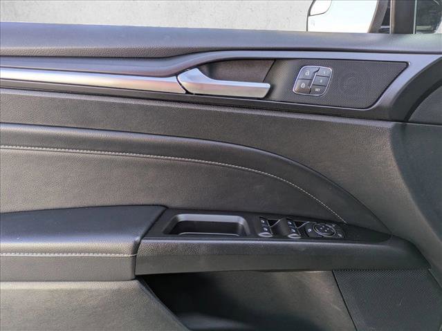 Used 2018 Ford Fusion Titanium image 8