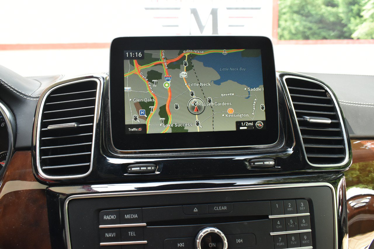 Used 2018 Mercedes-Benz GLS 550 4MATIC image 27