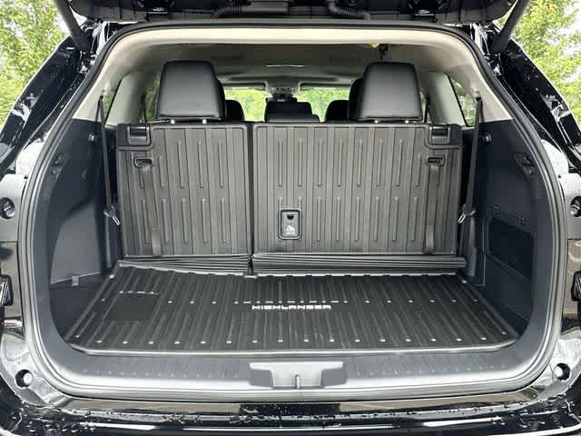 New 2024 Toyota Highlander XLE AWD/4WD image 25