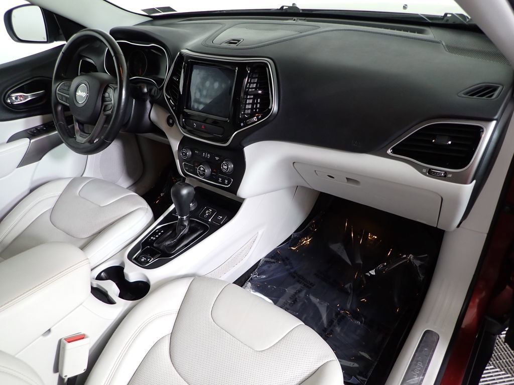 Used 2019 Jeep Cherokee Limited w/ Luxury Group image 47