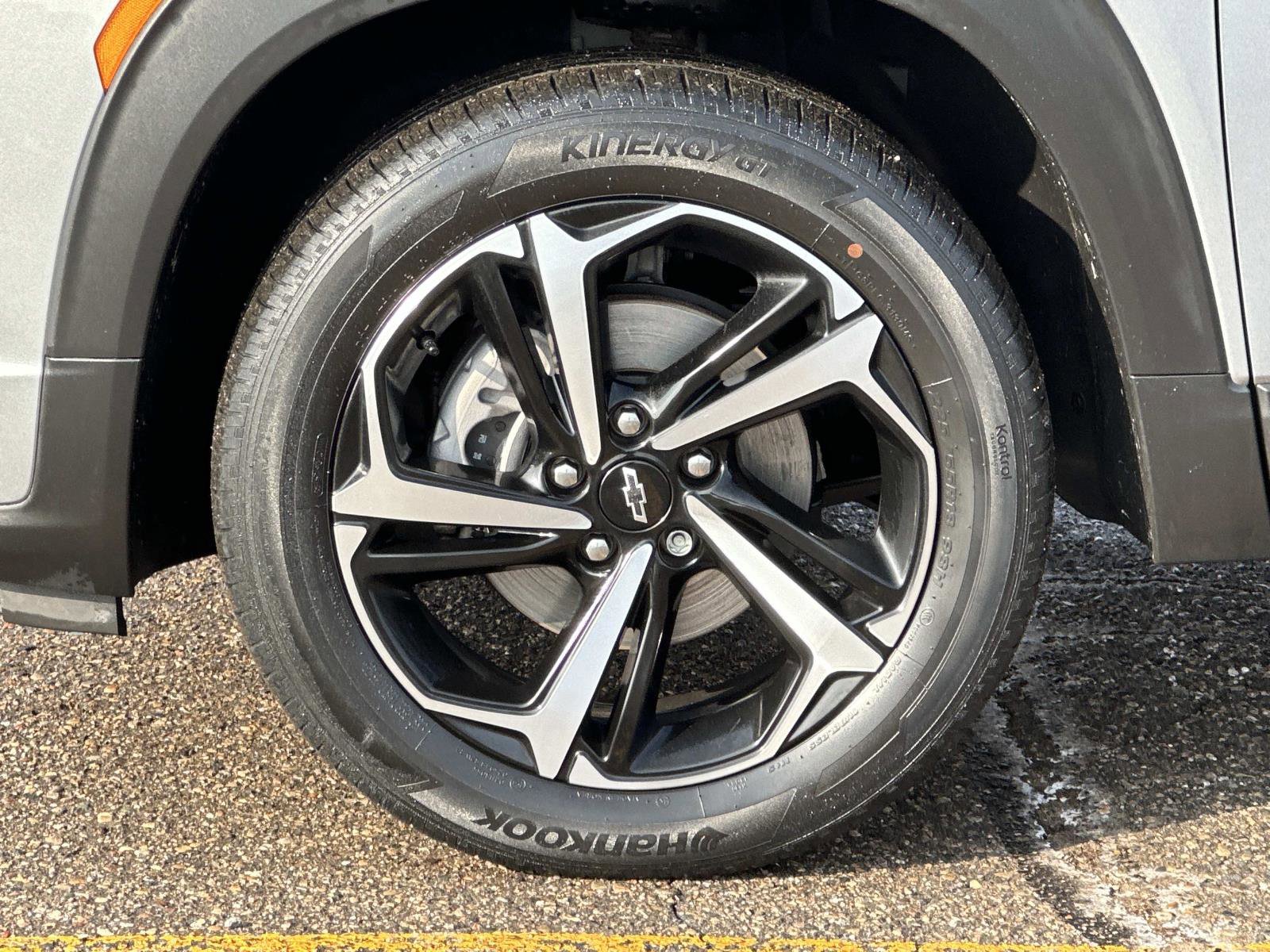 Certified 2023 Chevrolet TrailBlazer RS w/ Convenience Package image 8