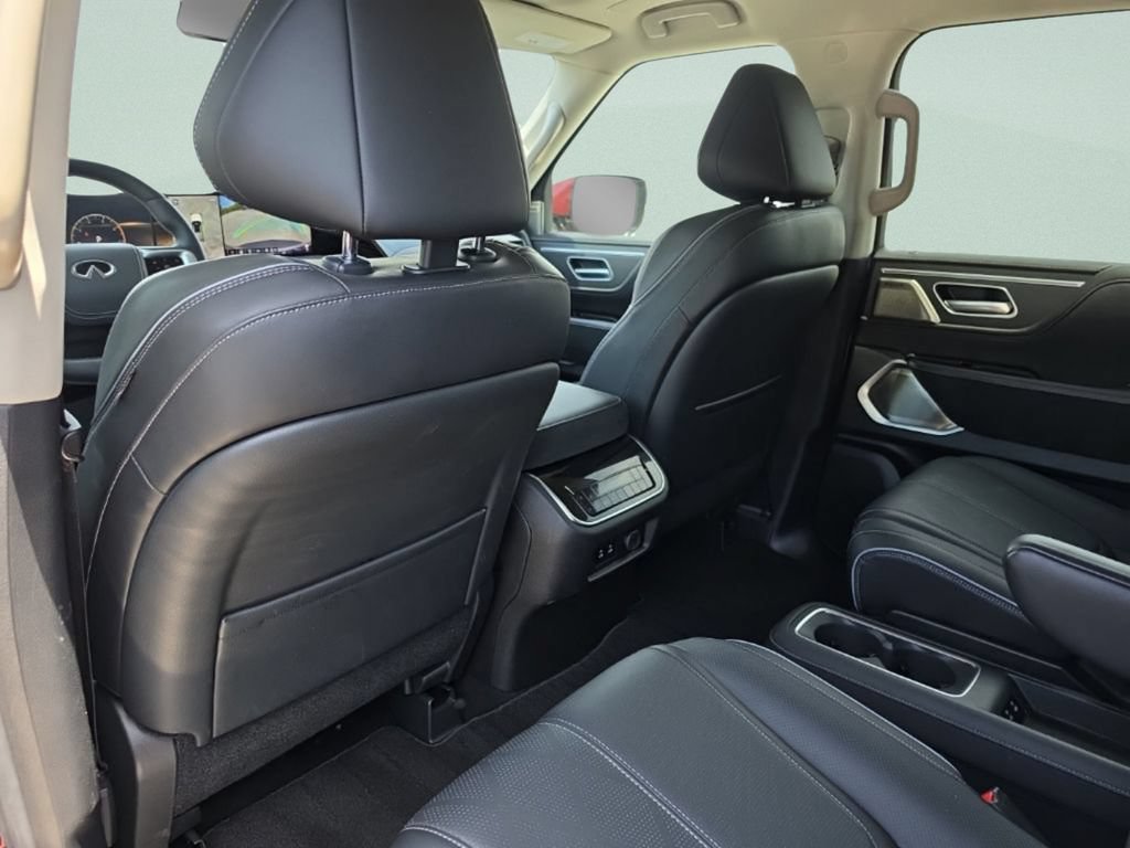 Used 2025 INFINITI QX80 Sensory AWD/4WD image 22