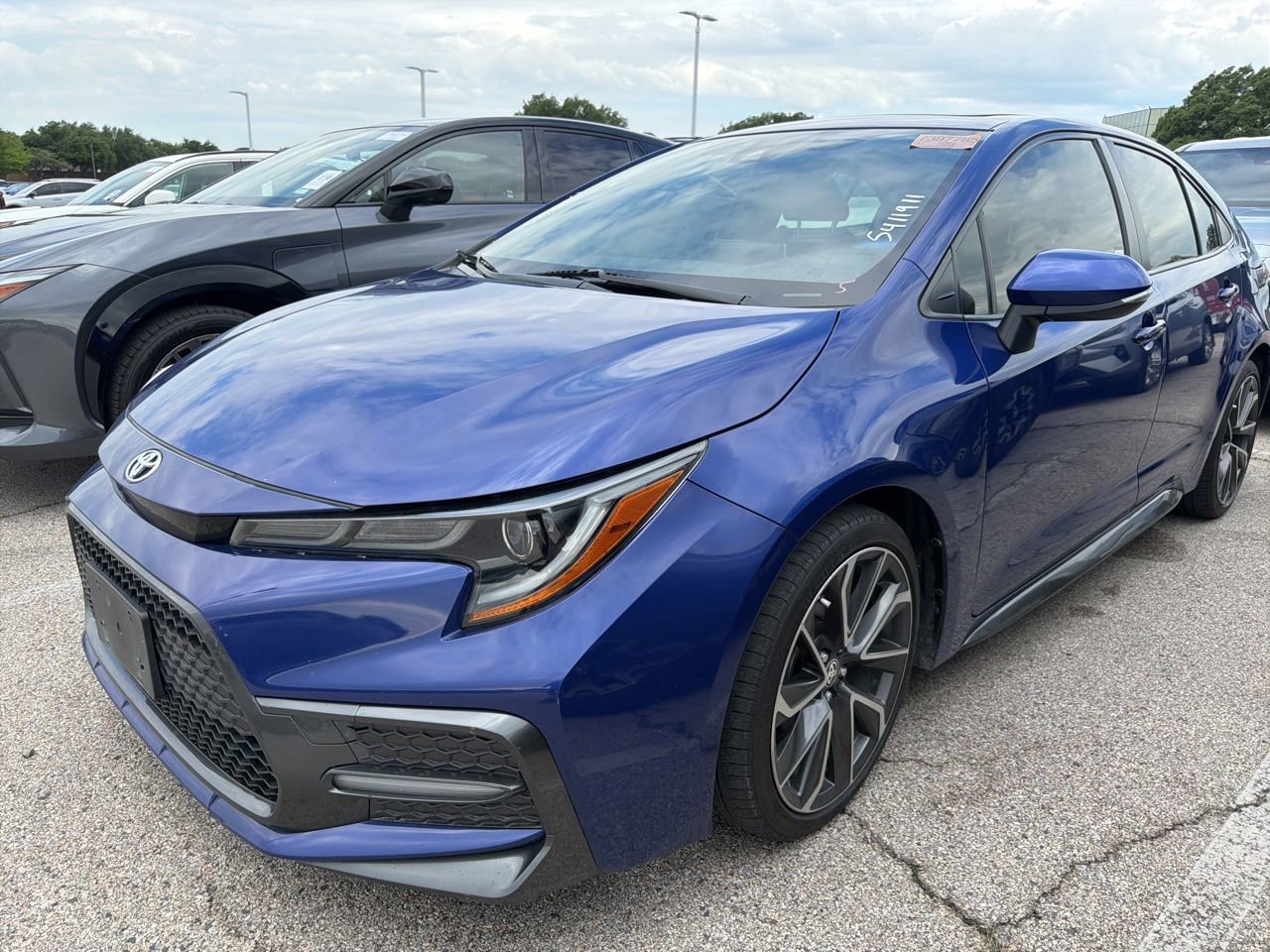 Used 2020 Toyota Corolla XSE FWD image 1