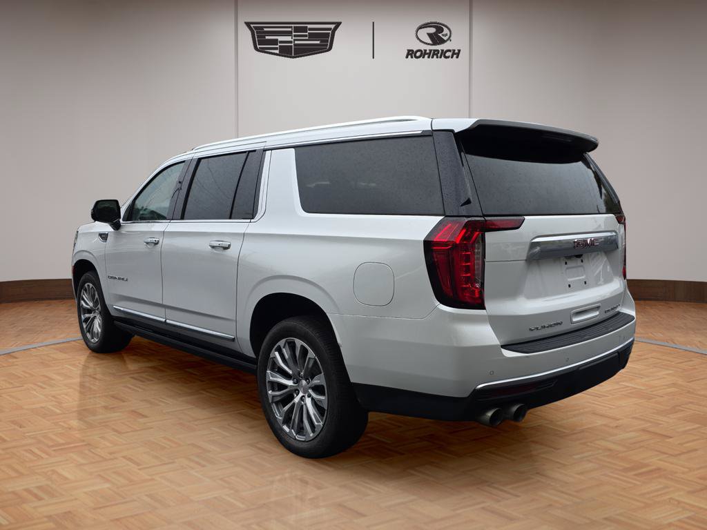 Used 2022 GMC Yukon XL Denali AWD/4WD image 4