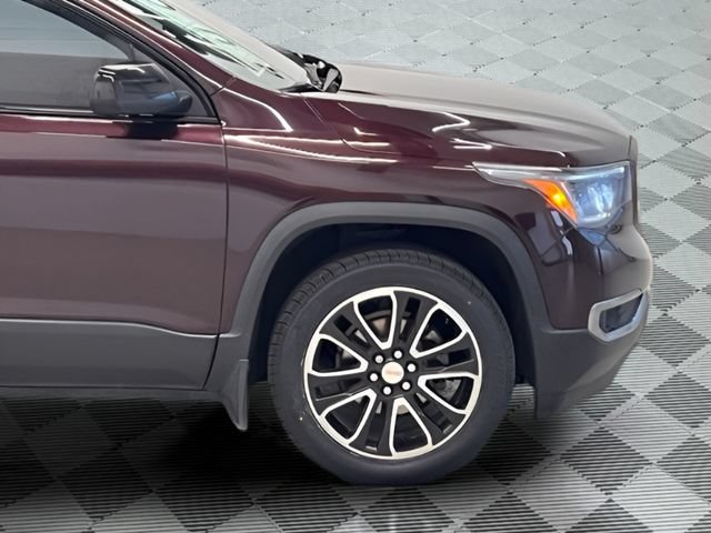 Used 2017 GMC Acadia SLT AWD/4WD image 8