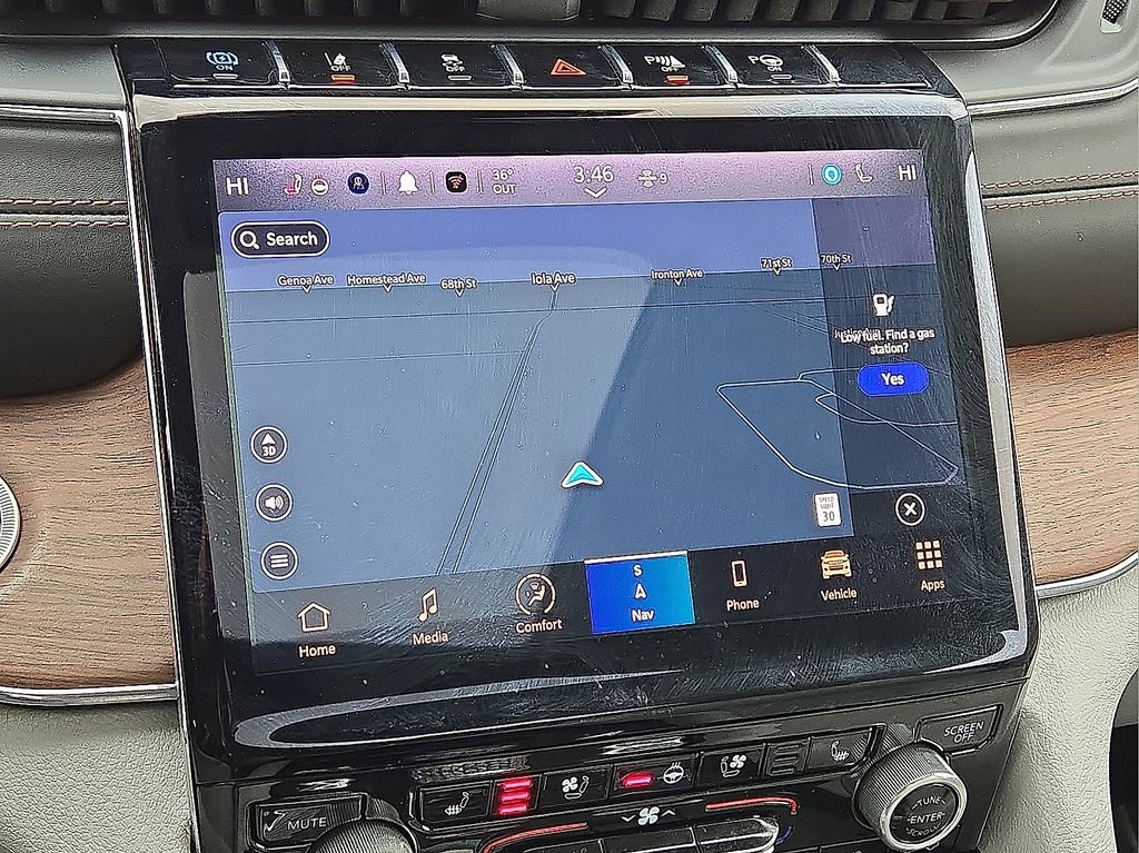 Used 2022 Jeep Grand Cherokee Summit w/ Advanced Protech Group IV image 29