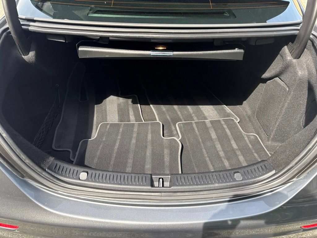 Used 2017 Mercedes-Benz E 300 4MATIC image 17