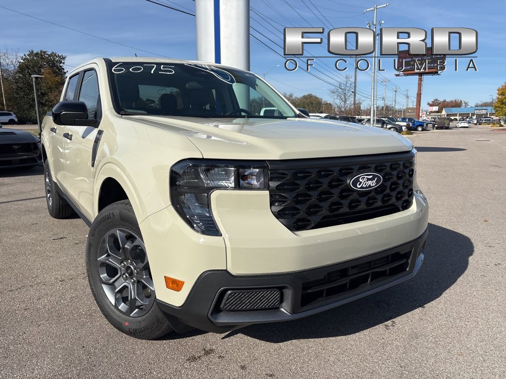 New 2025 Ford Maverick XLT w/ Equipment Group 301A