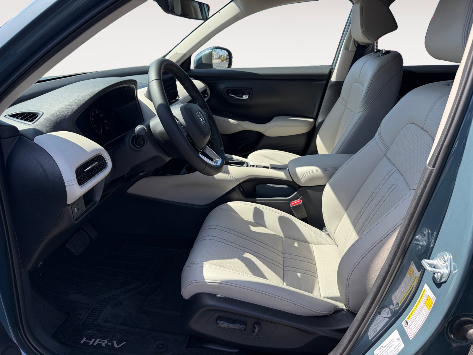New 2027 Honda HR-V EX-L image 10
