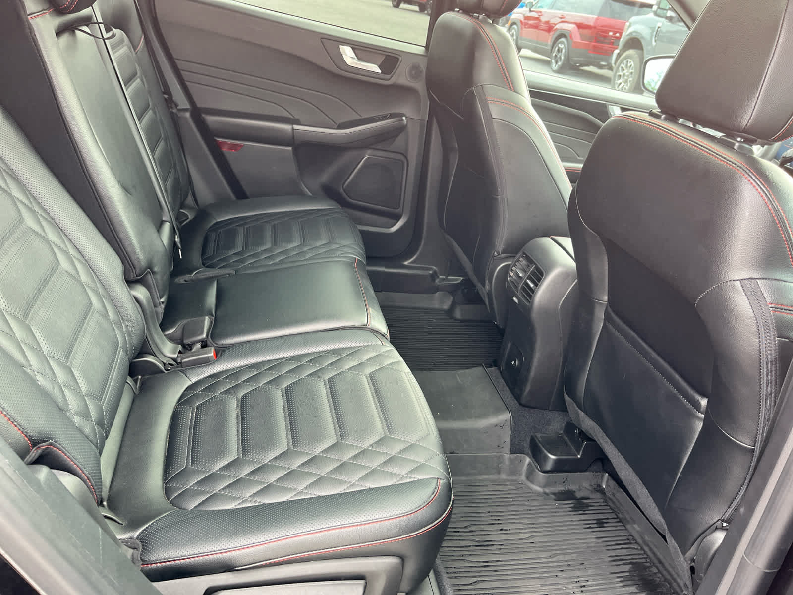 Used 2023 Ford Escape ST-Line Elite w/ Premium Technology Package AWD/4WD image 29