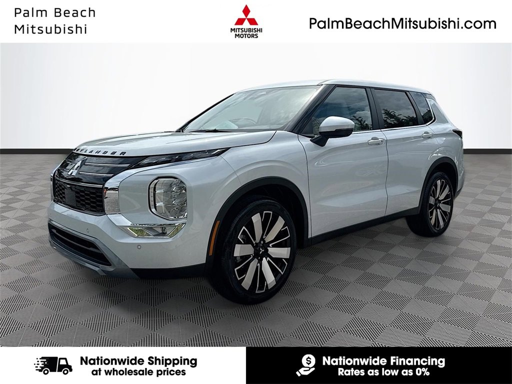 New 2025 Mitsubishi Outlander SE image 1