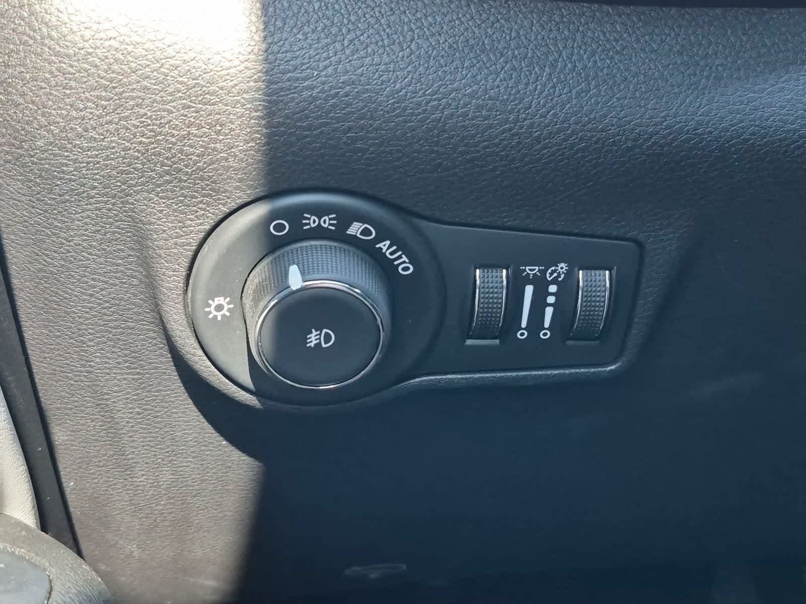 Used 2024 Jeep Compass Limited AWD/4WD image 28