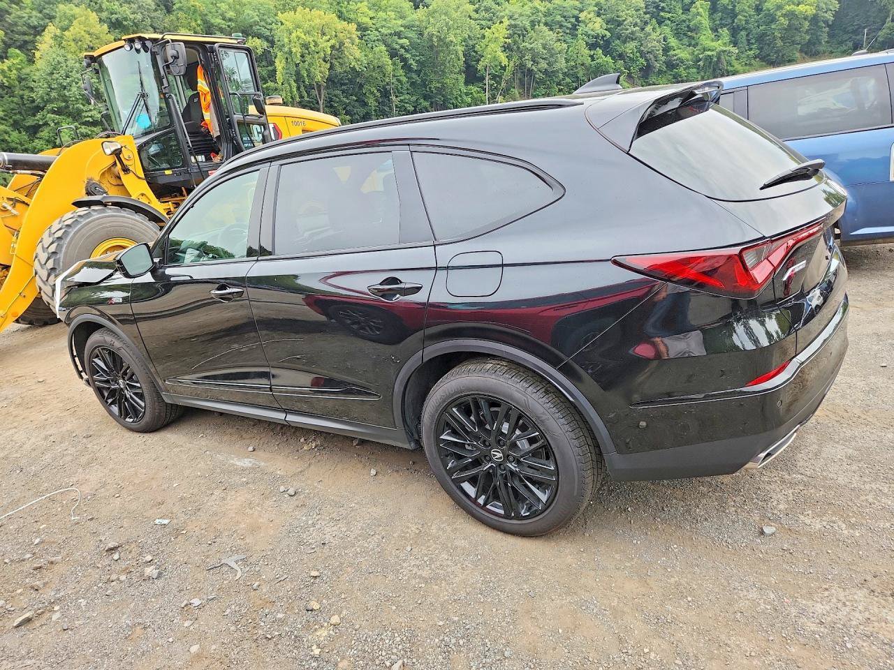 Used 2026 Acura MDX A-Spec w/ Advance Package AWD/4WD image 4