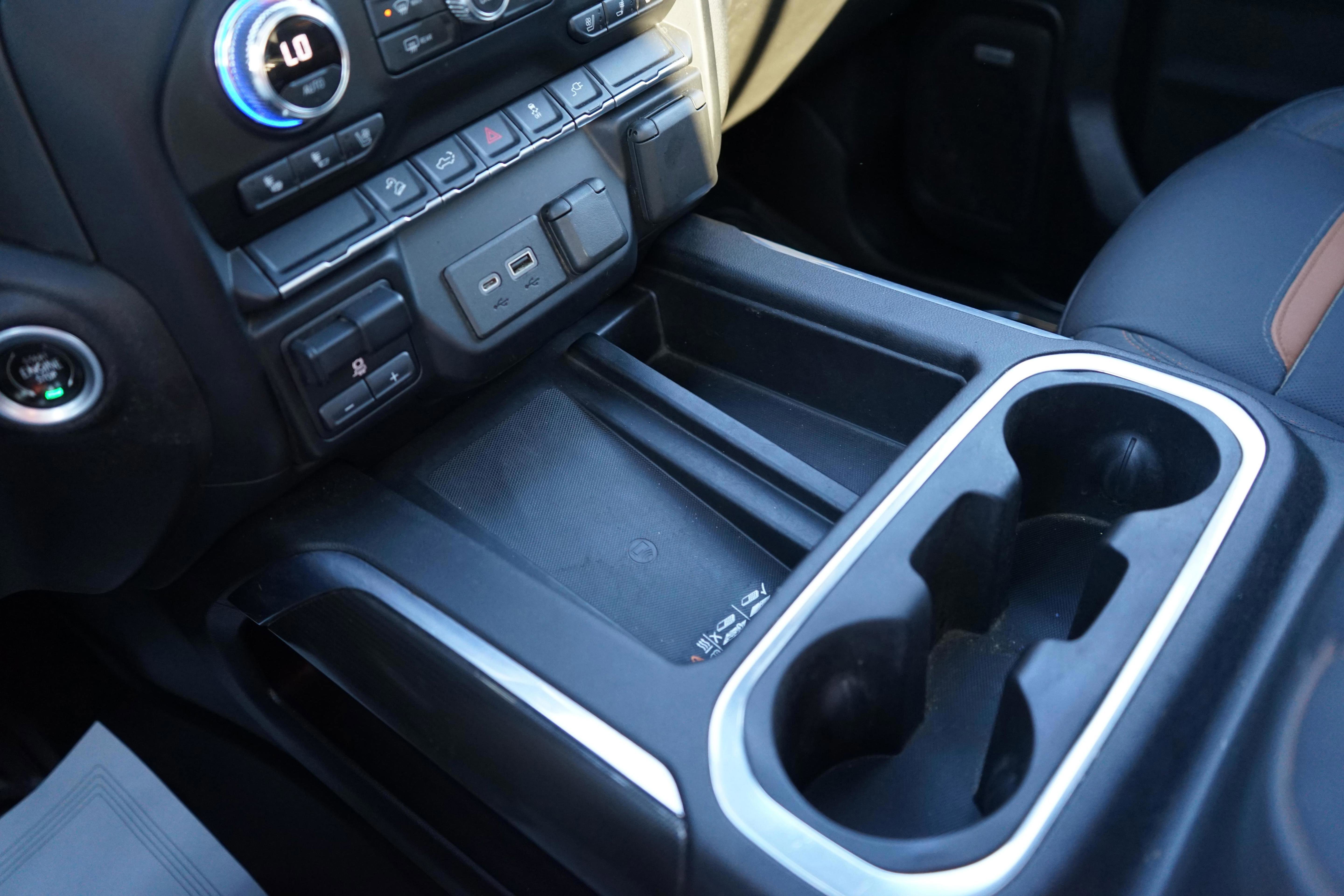 Used 2022 GMC Sierra 1500 AT4 w/ AT4 Preferred Package image 17