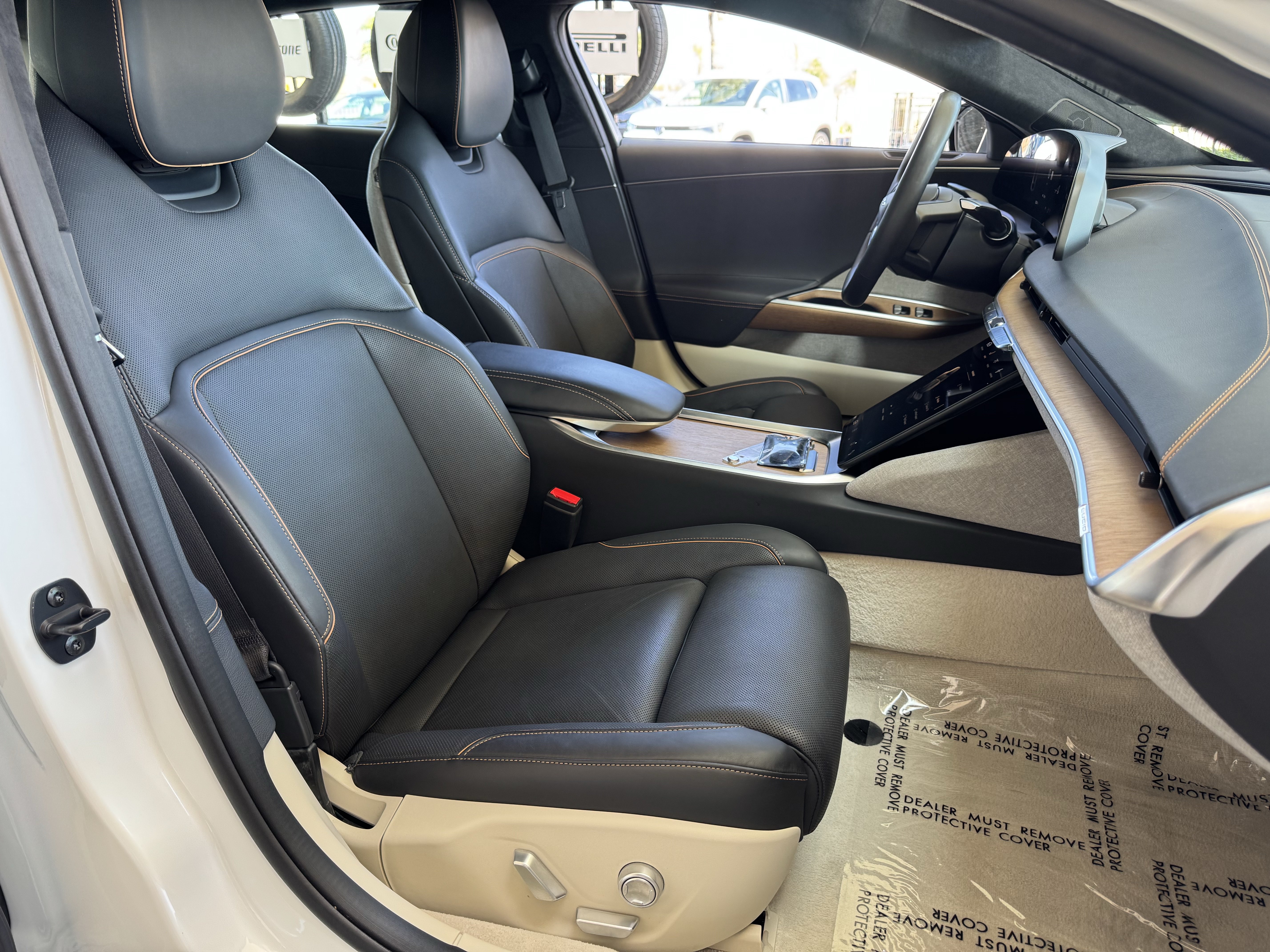 Used 2024 Lucid Air Touring AWD/4WD image 36