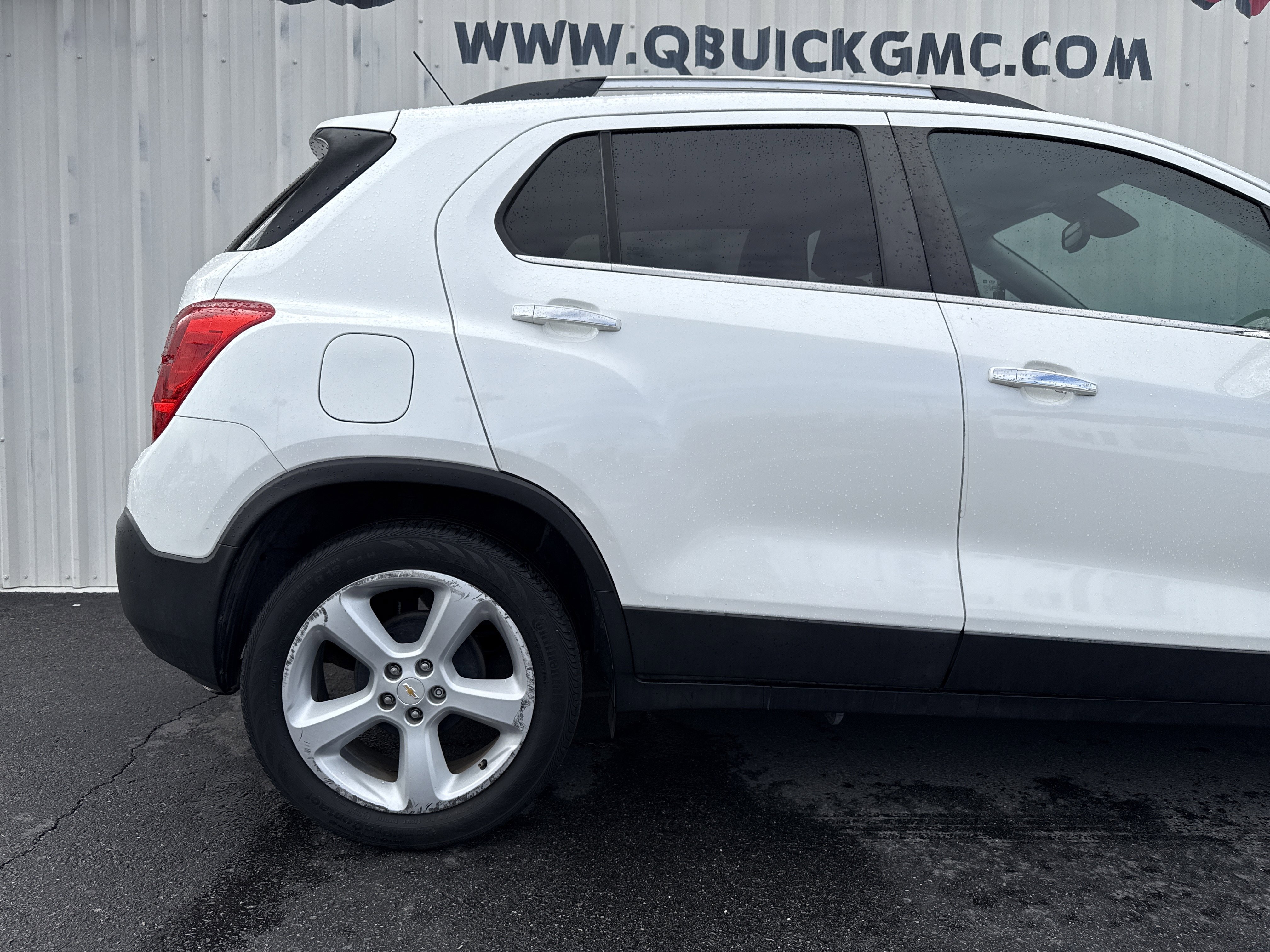 Used 2016 Chevrolet Trax LTZ w/ LPO, Cargo Package image 28