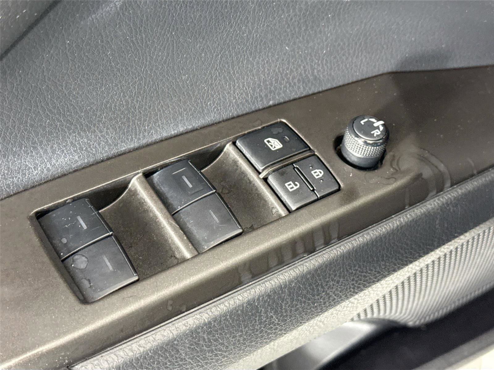 Certified 2023 Toyota Camry SE FWD image 24