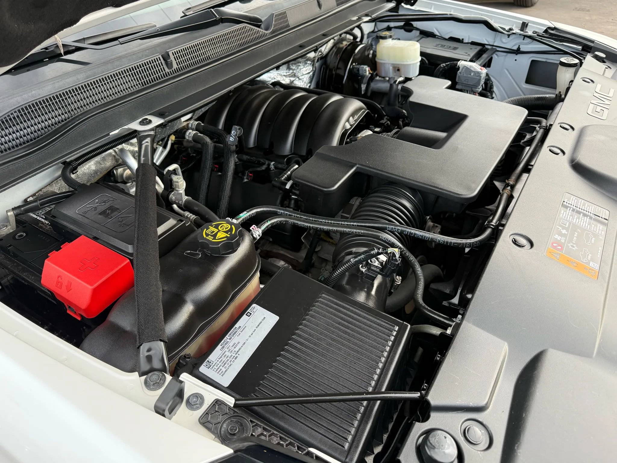 Used 2017 GMC Yukon XL SLT w/ Open Road Package image 54