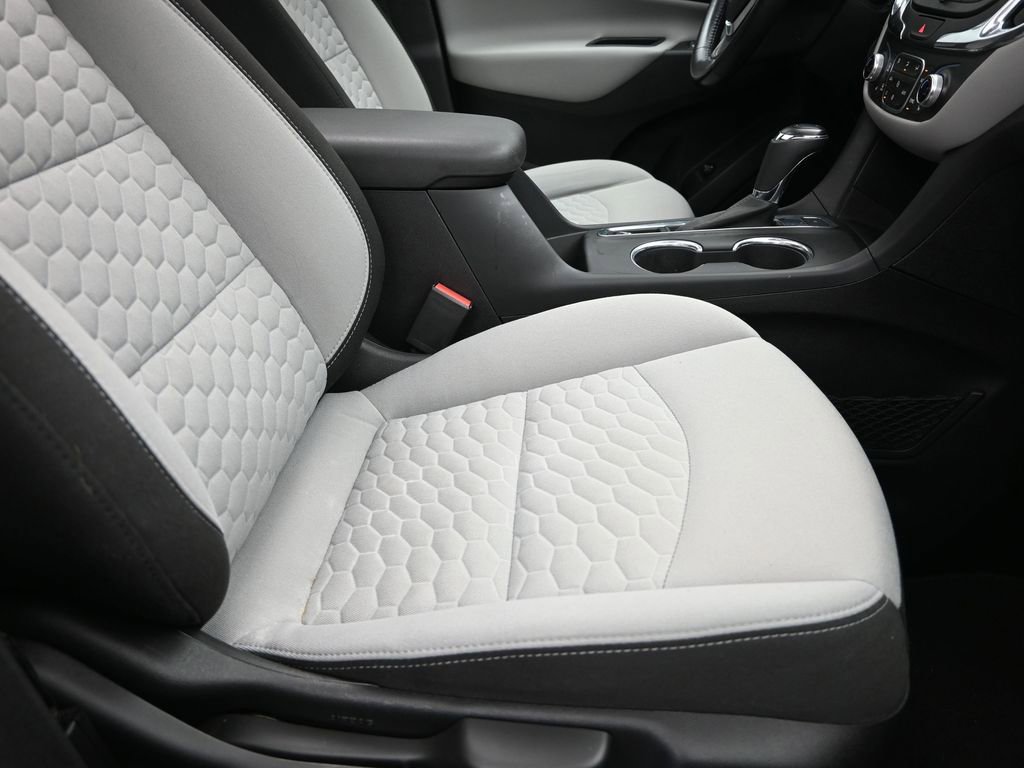 Used 2018 Chevrolet Equinox LT image 25