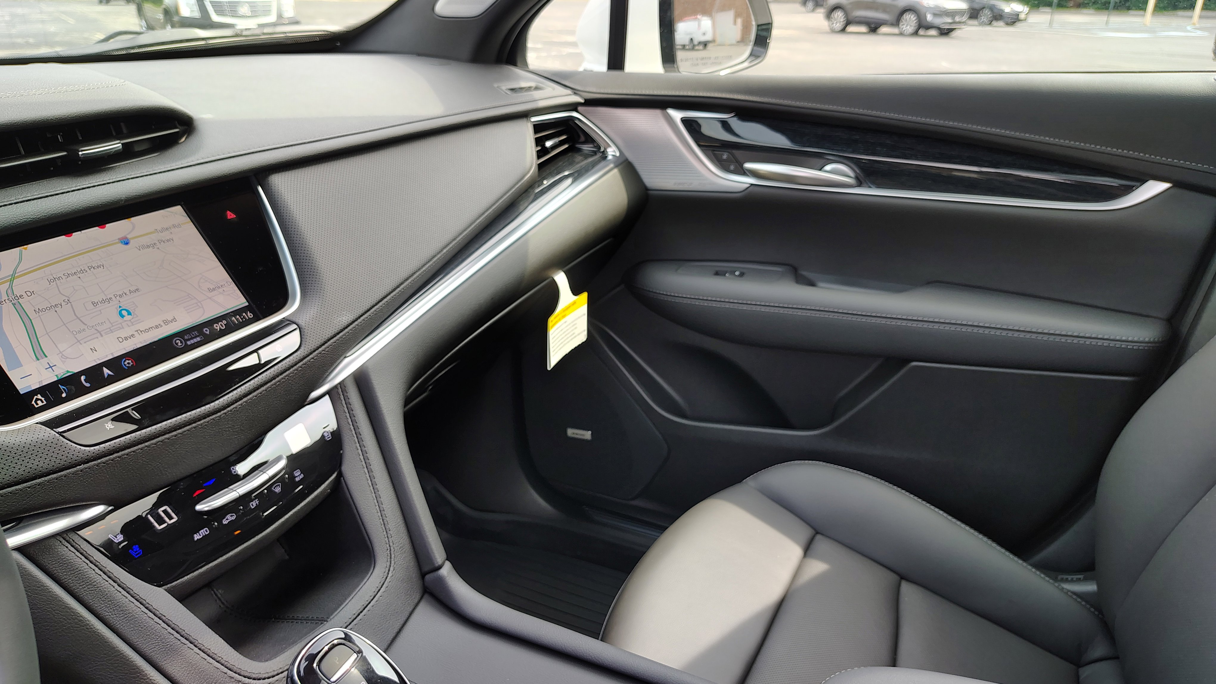 New 2025 Cadillac XT5 Premium Luxury w/ LPO, Floor Liner Package image 34