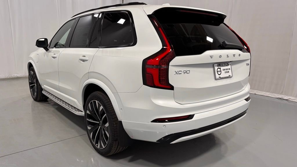 New 2026 Volvo XC90 T8 Ultra w/ Protection Package Premier image 8