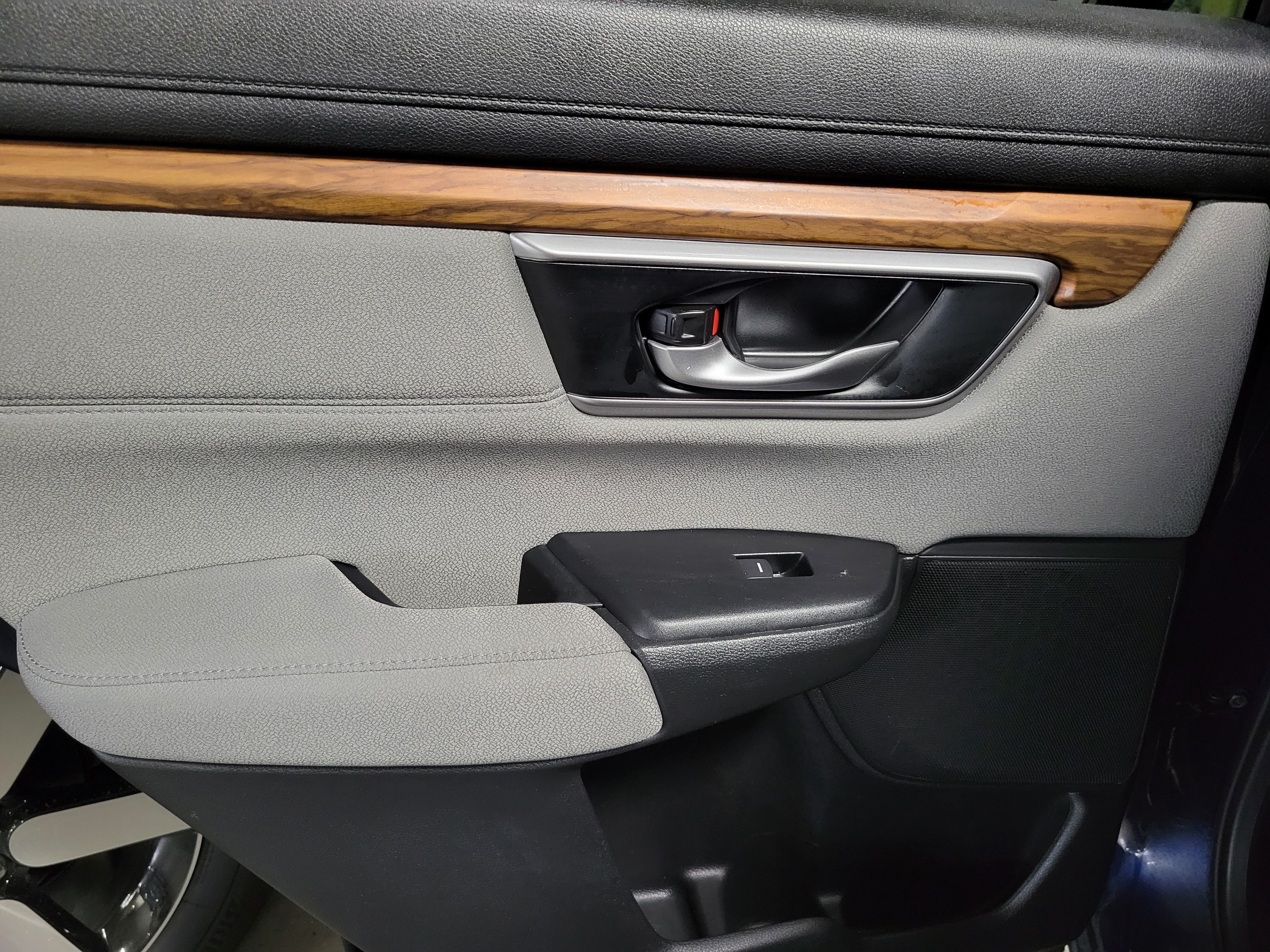 Used 2019 Honda CR-V EX image 17