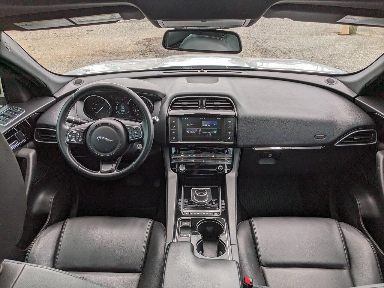 Used 2017 Jaguar F-PACE Premium AWD/4WD image 12
