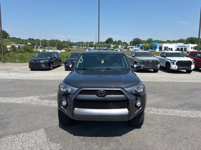 Used 2018 Toyota 4Runner SR5 AWD/4WD image 2