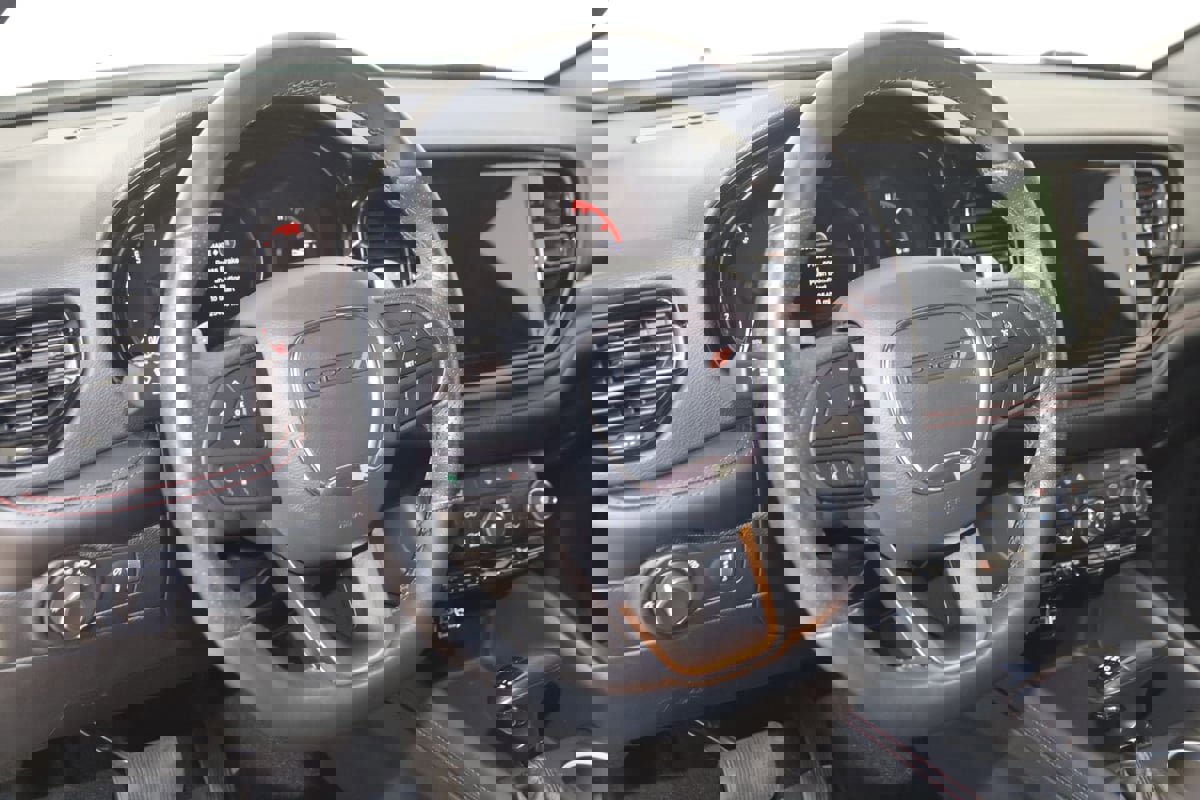 Used 2025 Dodge Durango GT w/ Trailer Tow Group IV image 6