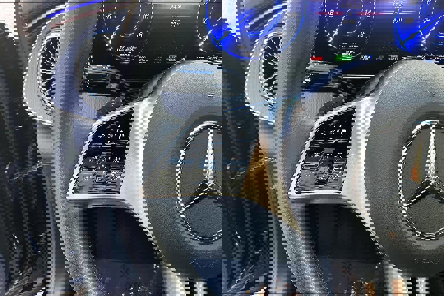 Used 2024 Mercedes-Benz EQE 350+ 4MATIC Sedan w/ Driver Assistance Package image 23