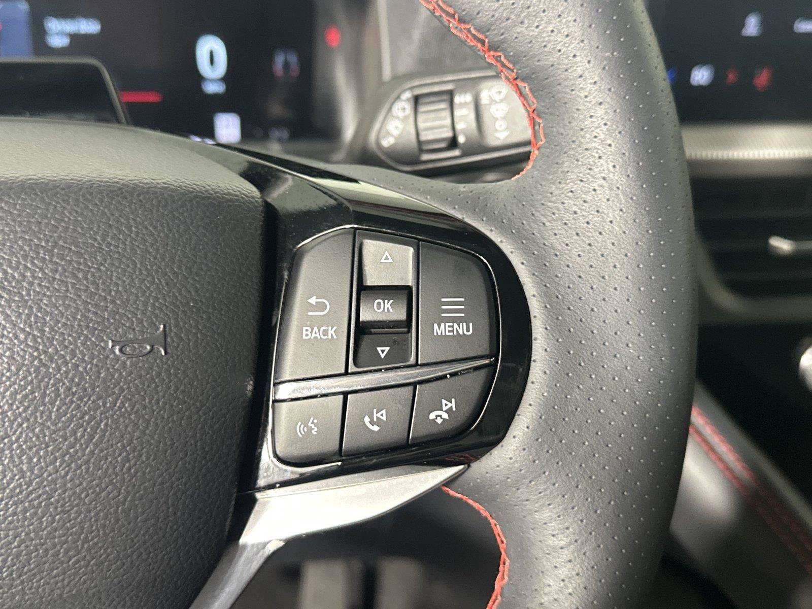 Used 2026 Ford Explorer ST-Line w/ Premium Package RWD image 31