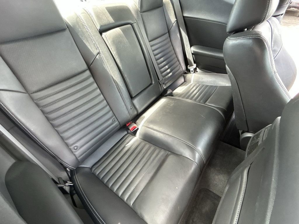 Used 2014 Dodge Challenger SXT Plus RWD image 20