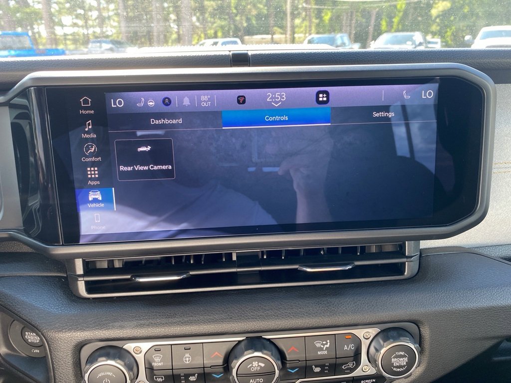 New 2025 Jeep Gladiator Sport image 32