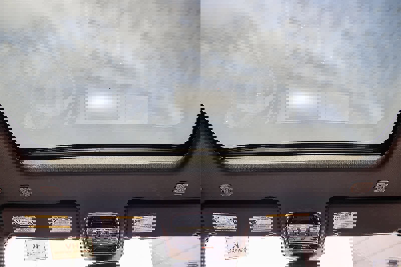 New 2026 Land Rover Range Rover Sport Dynamic SE image 16