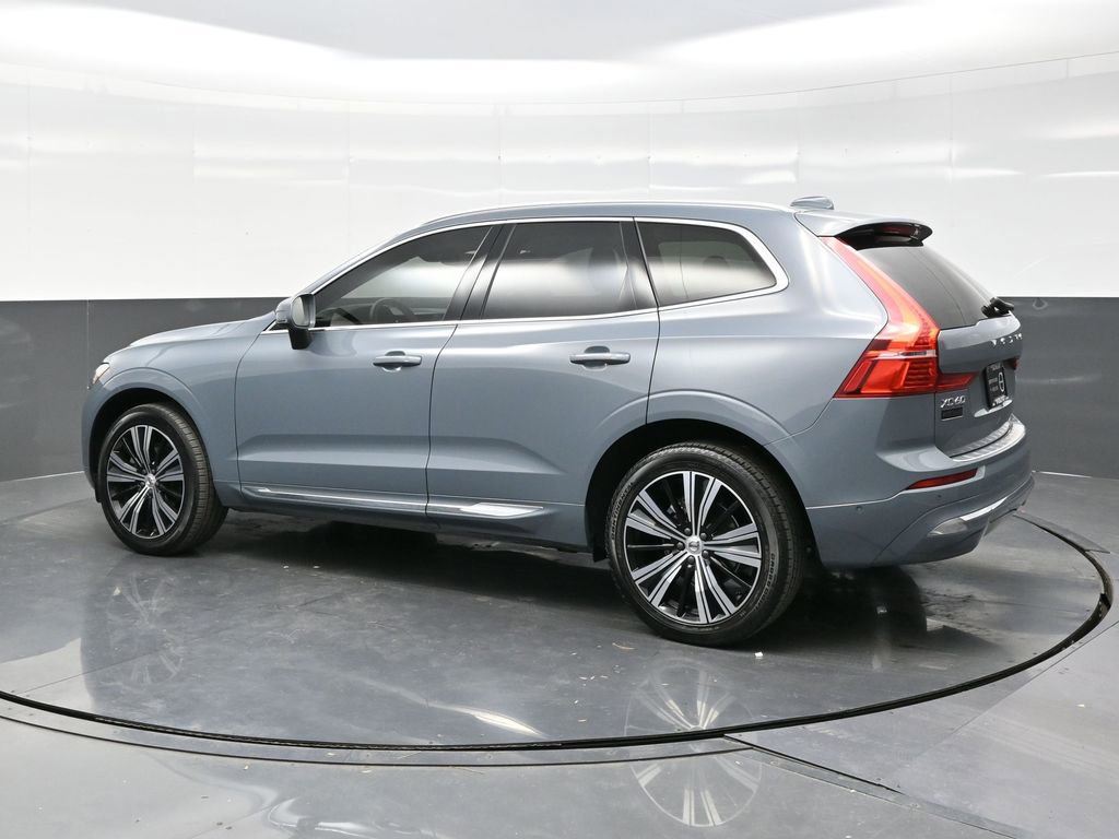 Used 2023 Volvo XC60 B5 Plus w/ Protection Package Premier image 4