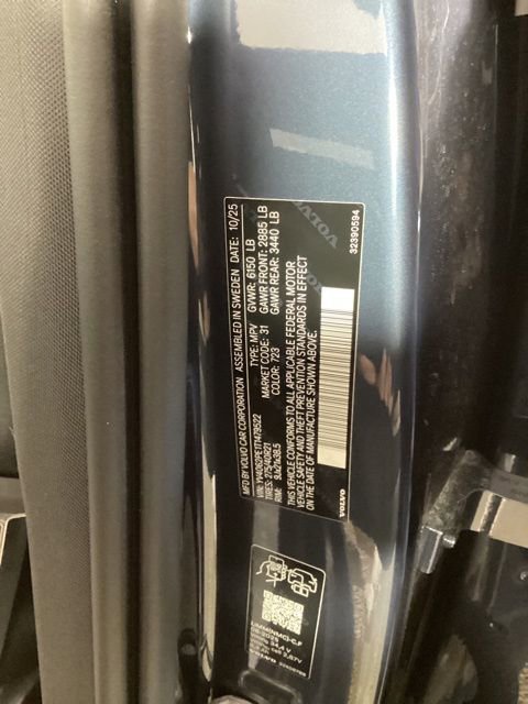 New 2026 Volvo XC90 B6 Plus w/ Protection Package Premier image 15