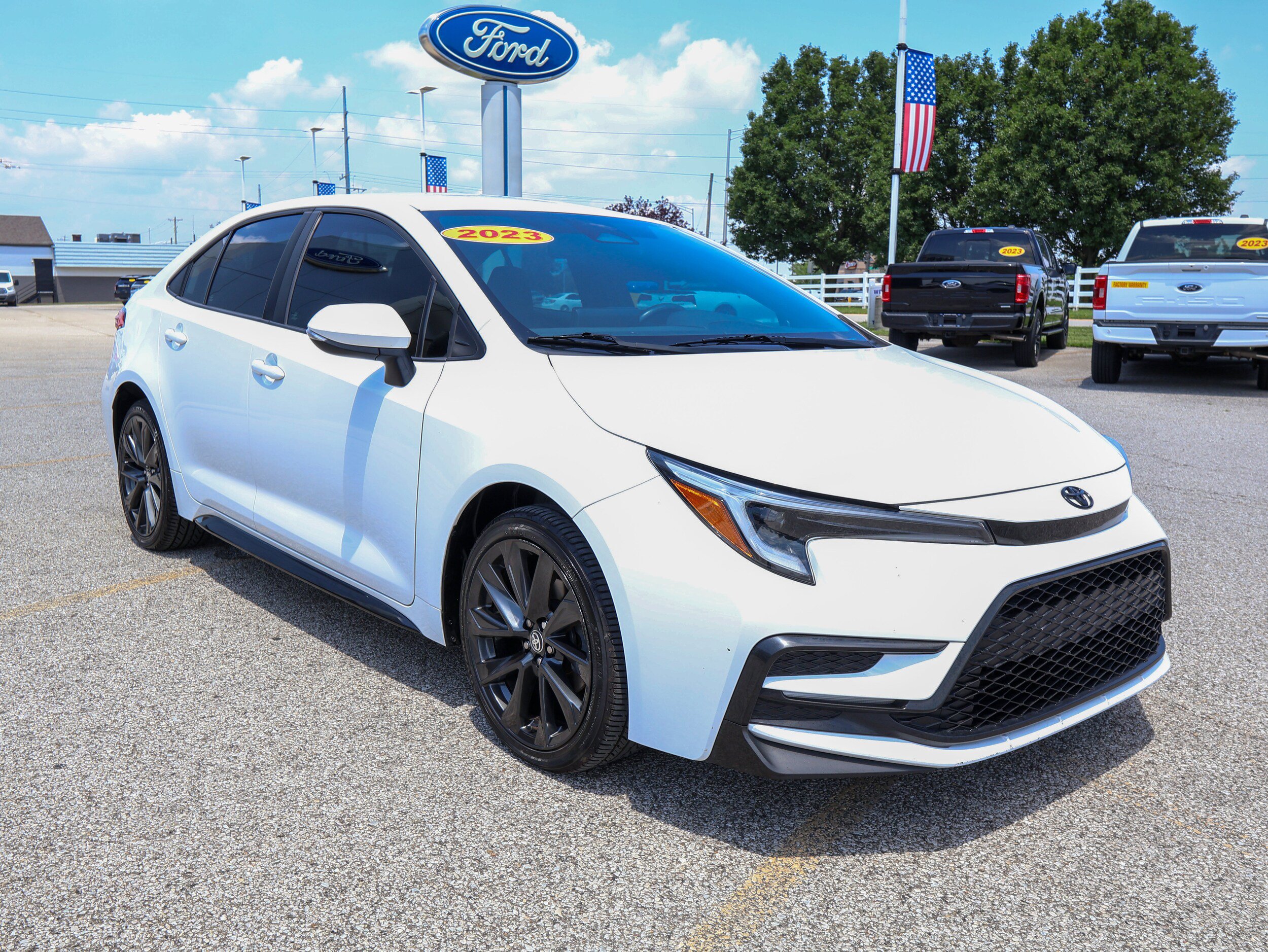 Used 2023 Toyota Corolla SE FWD image 7