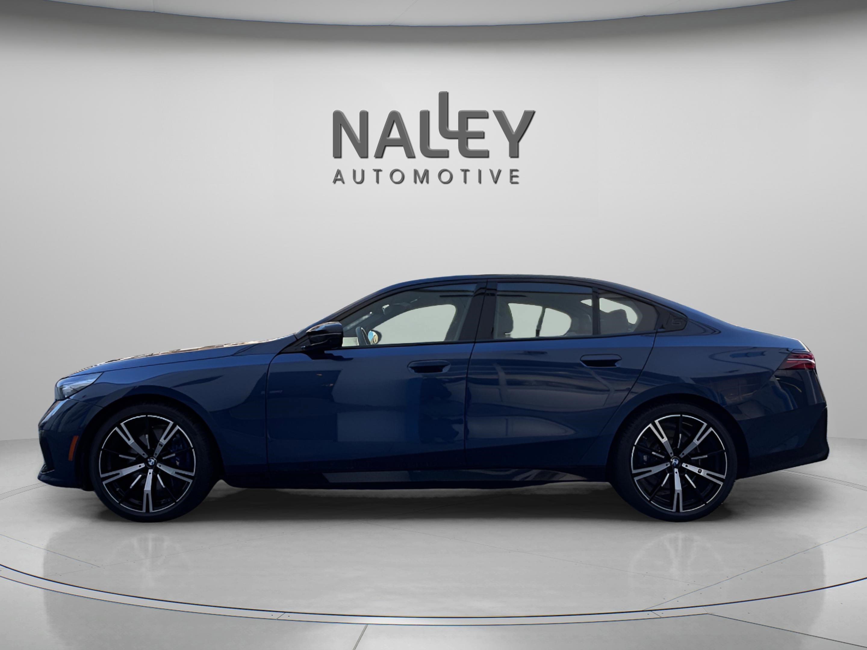 Used 2025 BMW i5 M60 image 3